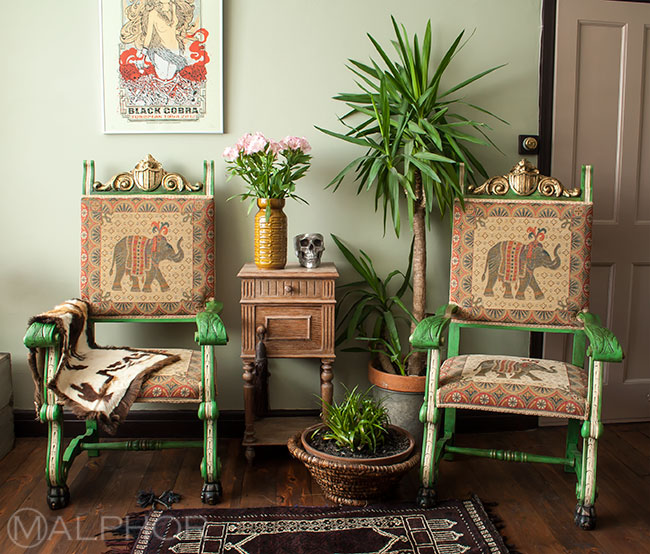 Boho thrones in Antibes Green